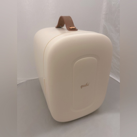 Qubi | Cream Portable Storage Case with Leather Top Handle - Picture 2 of 4